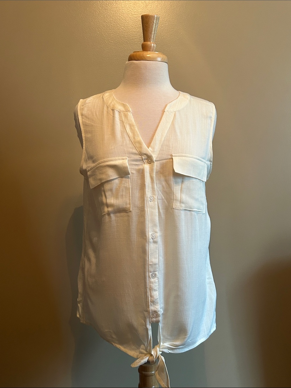 Maurices Cream Solid Front Knot Button Down Sleeveless Blouse